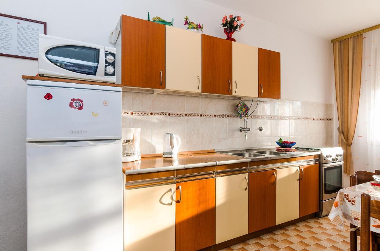 Apartments For Families With Children Privlaka, Zadar - 5747 Exterior foto