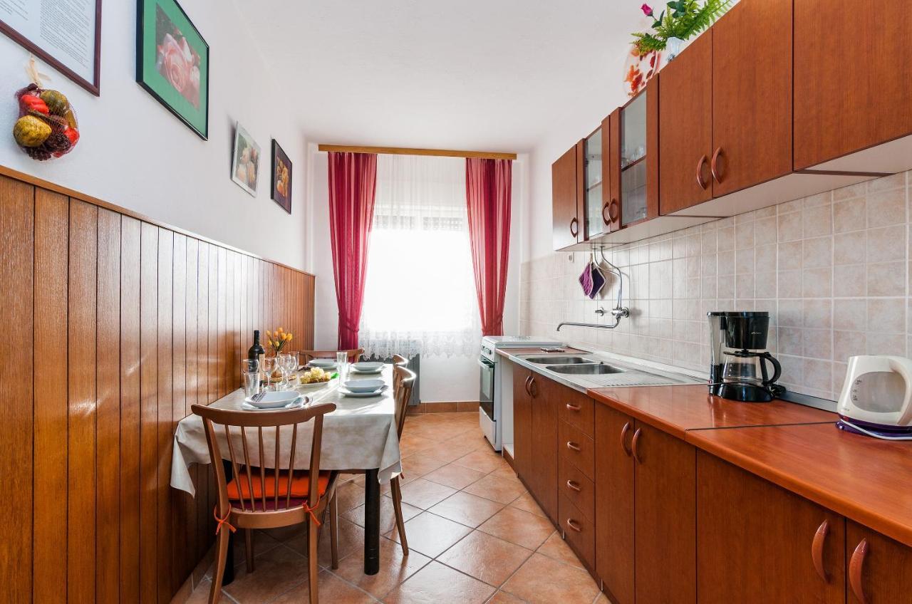 Apartments For Families With Children Privlaka, Zadar - 5747 Exterior foto